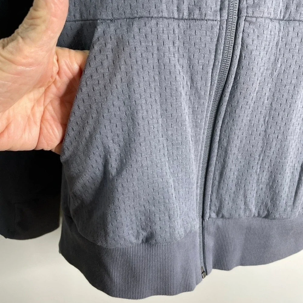 Adidas Womens Sz Medium Gray Mesh Body Full Zip Hooded Squad‎ Jacket Performance